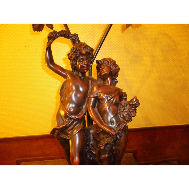 Sculpture of Putti Table Lamp with Amber Molded Glass Tulip Shades in the style of Aug. Moreau, 1890s For Sale - Image 4 of 18