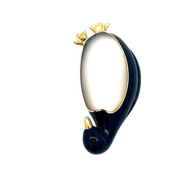 Mid 20th Century Vintage Tiffany & Co. Black and Mother-of-Pearl Penguin Brooch. For Sale - Image 5 of 7