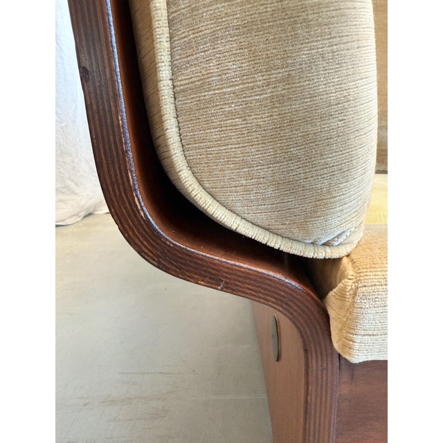 Mid-Century Modern Italian Velvet and Wooden Sofa by Osvaldo Borsani for Tecno, 1960s For Sale - Image 11 of 18