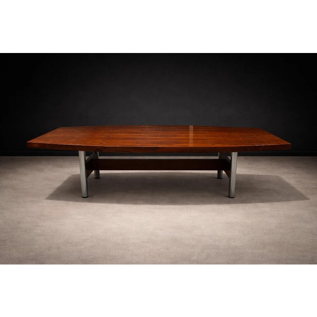 1960s Large Brazilian Modern Dining or Conference Table in Rosewood and Metal, Sergio Rodrigues, 1960s For Sale - Image 5 of 12