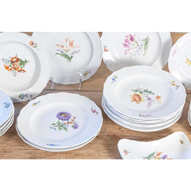 Traditional 19th Century German Meissen Porcelain Dinner Service with Floral Decor - 24 Pieces For Sale - Image 3 of 5
