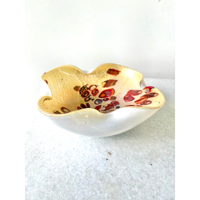 Gorgeous color vintage Murano glass bowl. By Fratelli Toso