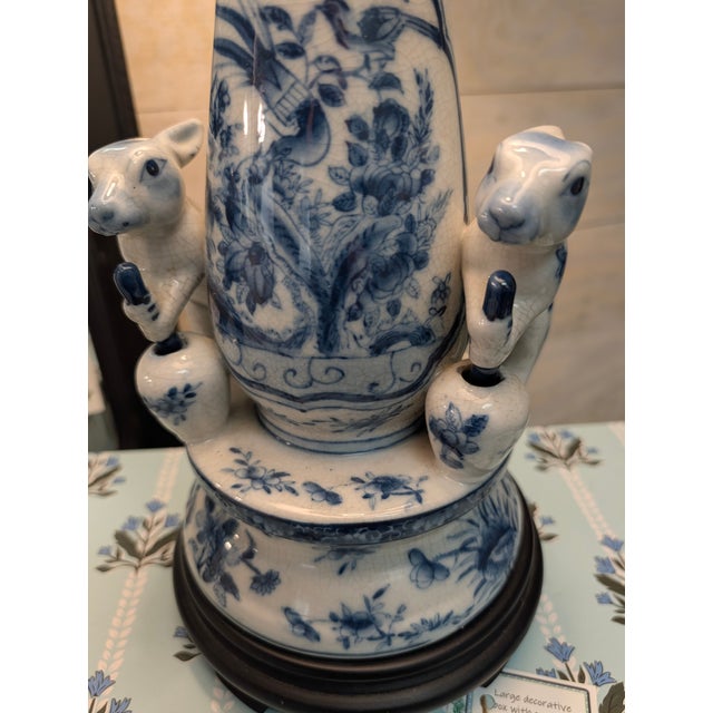 English 1950s Whimsical Vintage Blue & White Porcelain Rabbit Figural Table Lamp For Sale - Image 3 of 10