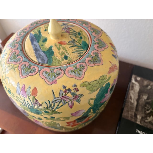 Oversized 14” Vintage Yellow Famille Rose Lotus Pond Ginger Jar For Sale In Austin - Image 6 of 10