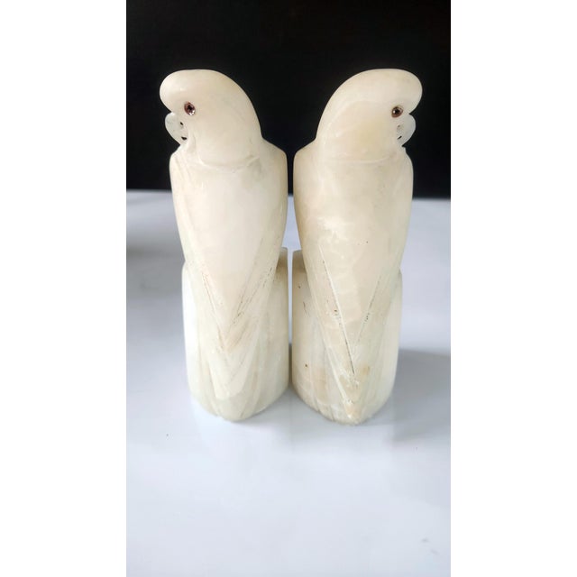Alabaster Mid 20th Century Italian Alabaster Parrot Bookends, Hand-Carved Stone Sculptures For Sale - Image 8 of 15