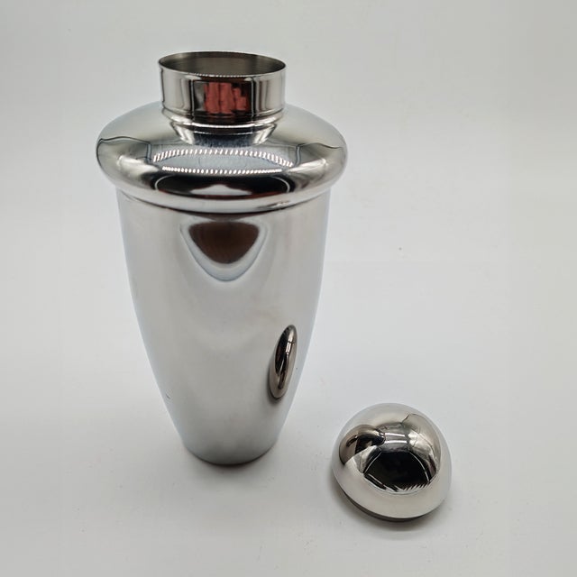 Vintage Space Age Cocktail Shaker in Stainless Steel, 1970s For Sale - Image 3 of 6