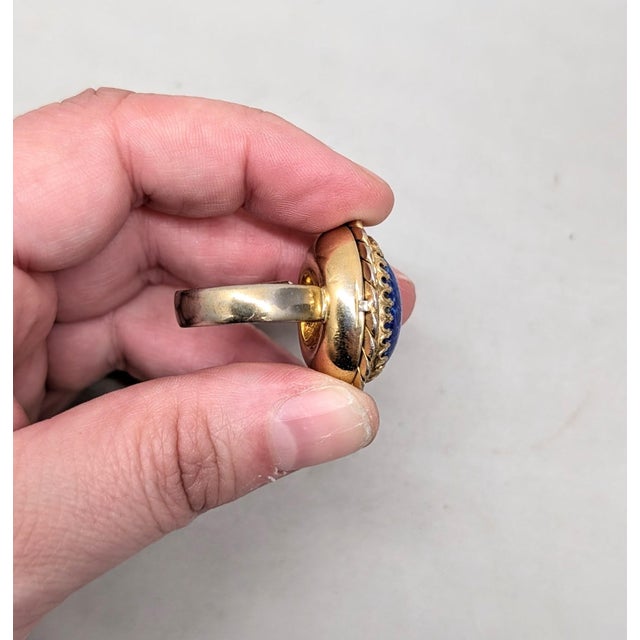 Vintage 1968 Signed Napier Goldtone Cabochon Faux-Lapis "Poison" Adjustable Ring For Sale In Philadelphia - Image 6 of 13