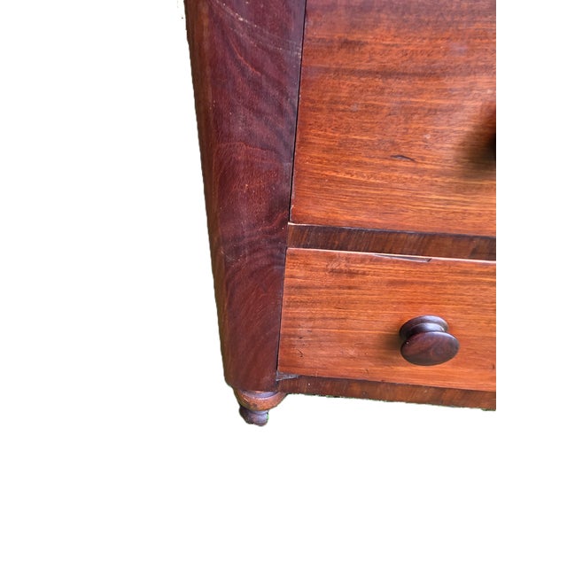 Mid 19th Century Antique 1830s American Empire Cherry Wood & Cherry Veneer 4-Drawer Chest For Sale - Image 5 of 9