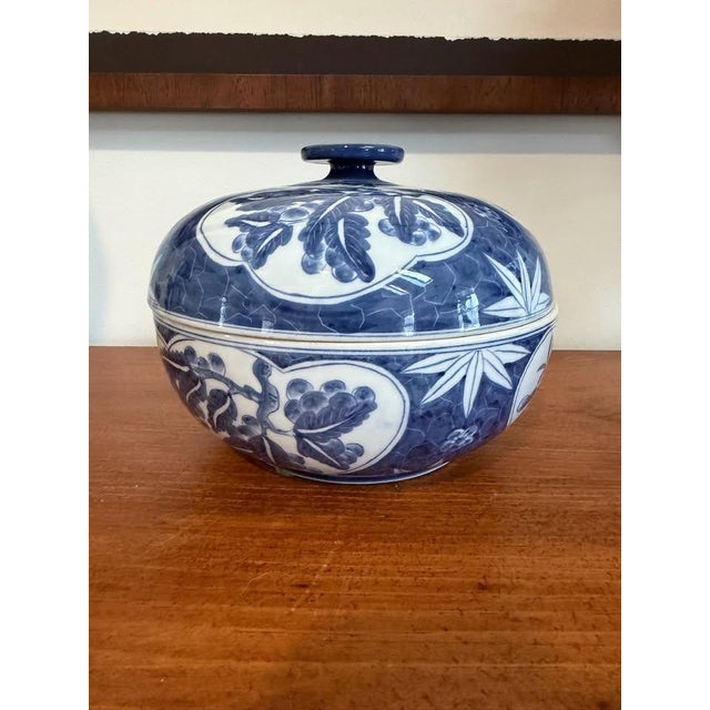 Early 21st Century Maitland Smith Large Chinoiserie Blue & White Porcelain Centerpiece Bowl With Lid For Sale - Image 5 of 10