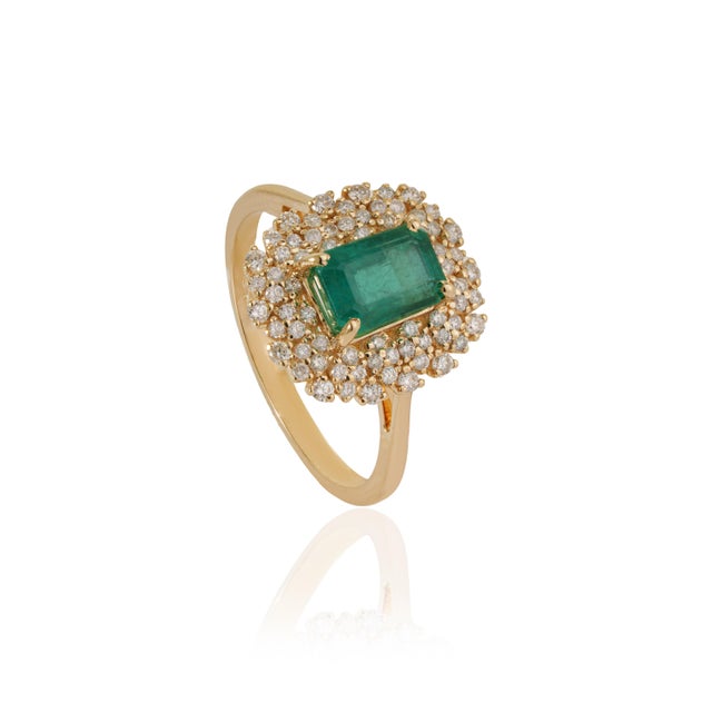 VR Jewels VRJewels Vintage Cluster Diamond 1.81 Carats Emerald Ring in 14k Gold Size 7, New For Sale - Image 4 of 18