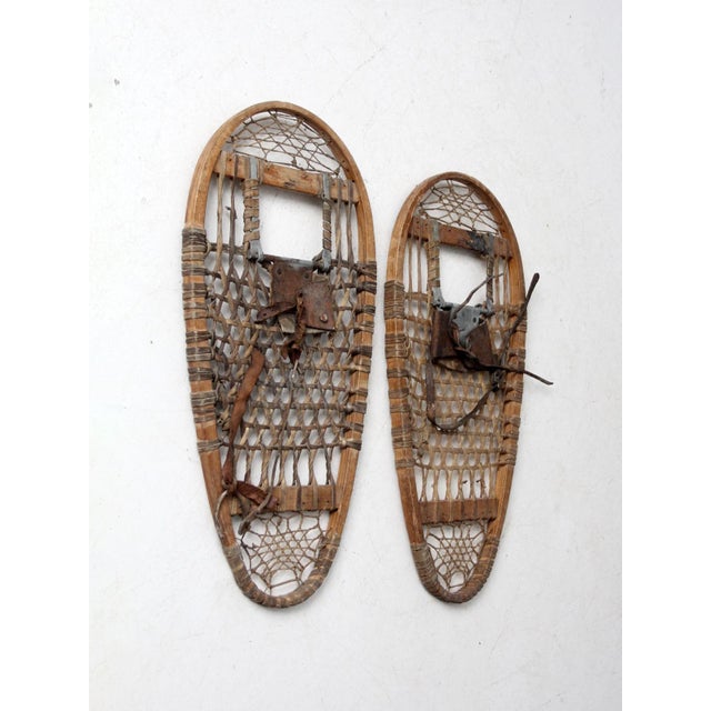Vintage World War II Usa Military Snowshoes by the Groswold Ski Co. 1945 For Sale - Image 15 of 16