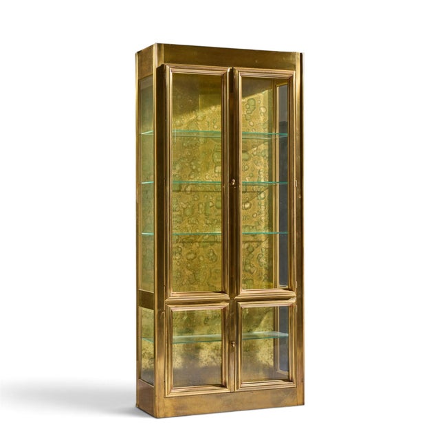 Mastercraft Mid Century Brass Vitrines Cabinet - Pair For Sale In Chicago - Image 6 of 10