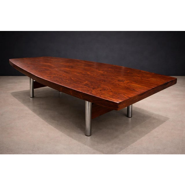 Large Brazilian Modern Dining or Conference Table in Rosewood and Metal, Sergio Rodrigues, 1960s For Sale In New York - Image 6 of 12