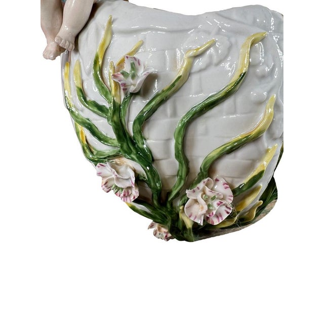 Ceramic Putti Wall Decor in Meissen Porcelain, 1920s For Sale - Image 7 of 9