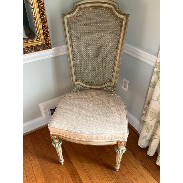 Vintage Hollywood Regency Satinwood Extension Dining Table and 8 Cane-Back Chairs For Sale In Washington DC - Image 6 of 12