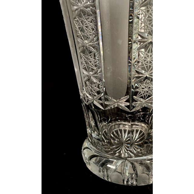 1940s Mid-Century Cut Crystal Trumpet Vase in the style of Baccarat, 1940s For Sale - Image 5 of 9