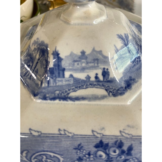Mid 19th Century T. J. & J. Mayer Flow Blue Transferware Tureen For Sale - Image 4 of 7