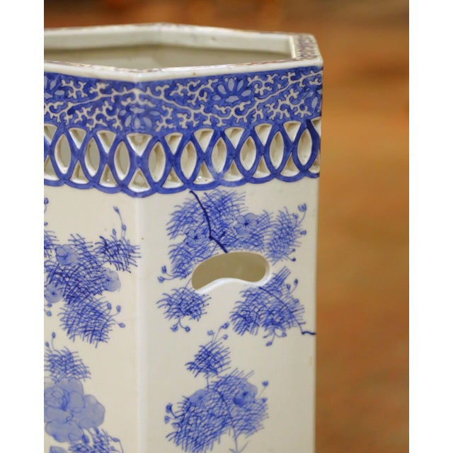 Blue Mid-Century Chinese Export Blue and White Porcelain Umbrella Stand For Sale - Image 8 of 12