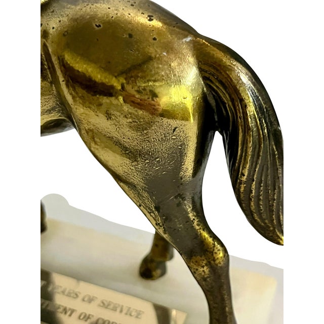 Vintage Brass Equestrian Horse Bookends on White Marble Bases – Pair of Western Style Horse Sculptures For Sale - Image 14 of 14