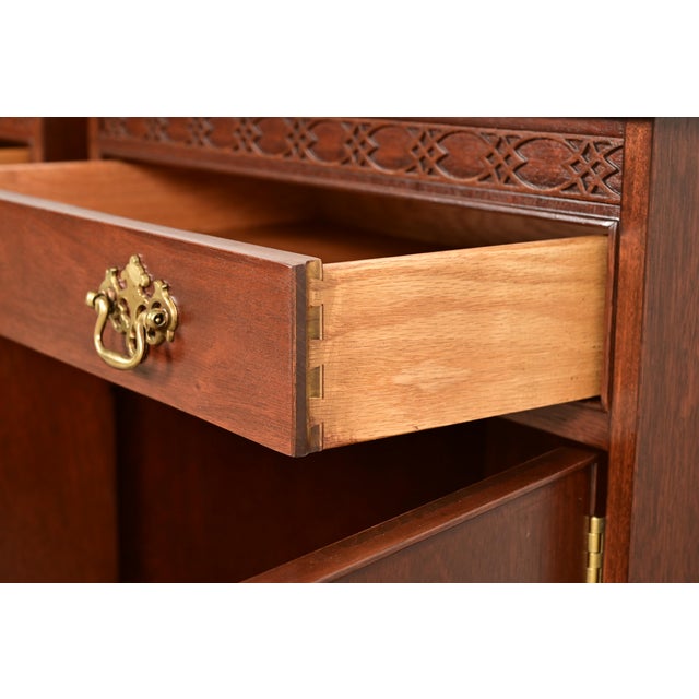 Wood Baker Furniture Chippendale Carved Mahogany Nightstands, Newly Refinished For Sale - Image 7 of 15