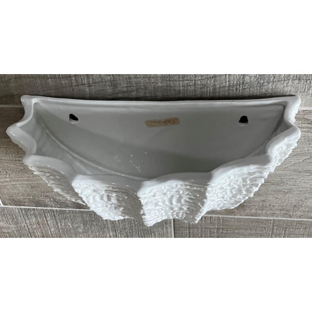 Circa 1980 Palm Beach Chic Terraglia Bianca (Creamware) Shell-Shaped Wall Pocket in the Manner of Mario Bellini For Sale - Image 10 of 18