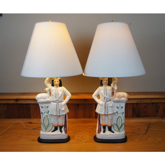 Staffordshire Pair Antique Staffordshire Scottish Highlander Animal Table Lamps For Sale - Image 4 of 12