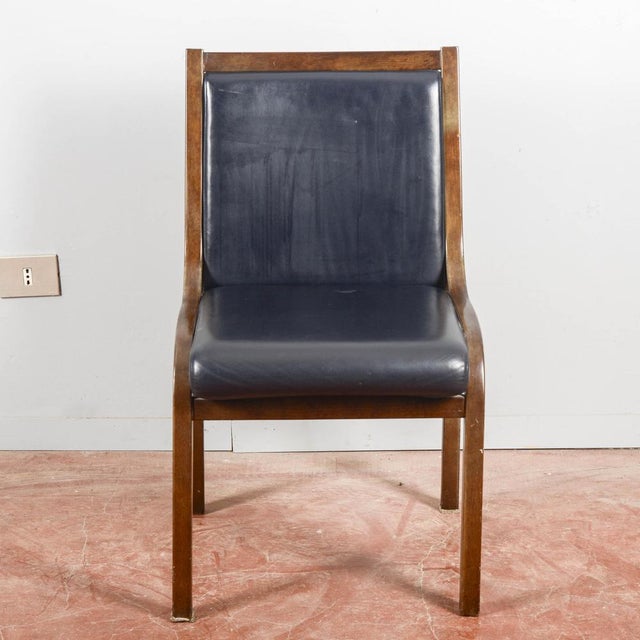 The cavour chair, produced by the renowned poltrona frau manufacturer, is an icon of modern antiques and signature design....