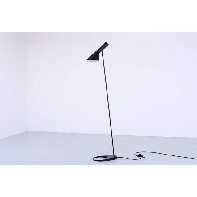 Black Visor Floor Lamp by Arne Jacobsen for Louis Poulsen, 1960s For Sale - Image 12 of 18
