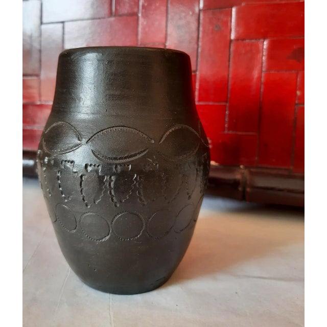 Vintage Cherokee Black Clay Pottery Vase by Bigmeat For Sale In Fayetteville, AR - Image 6 of 7
