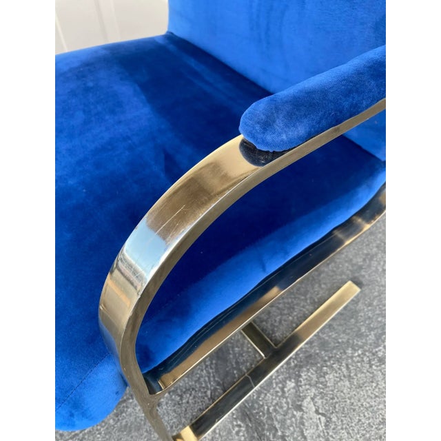 Blue 1980s Brueton Brass and Blue Velvet "Ghia" Chairs by Charles Gibilterra, Set of 4 For Sale - Image 8 of 12