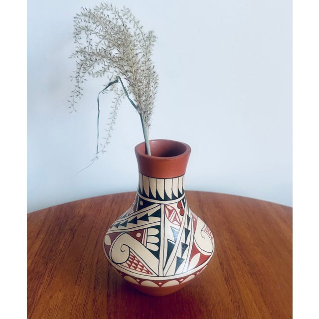 signed on the underside as "P.R. Tosa" Percingula Romero Tosa (1923–1996) was a prominent Native American potter from the...