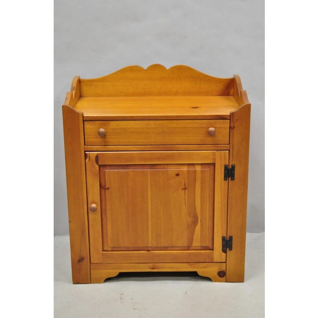 Vintage Broyhill USA Colonial Style Pine Wood Washstand Side Table Cabinet with Single Dovetailed Drawer, Swing Door with...