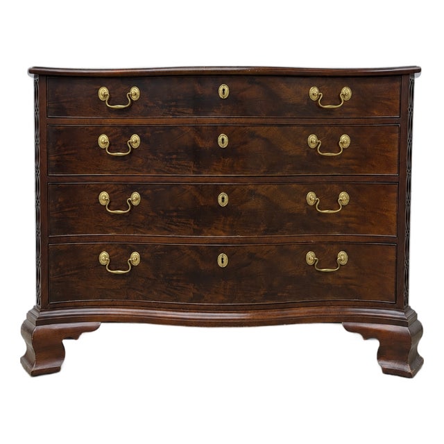 Vintage Stickley Solid Mahogany Blackwell Serpentine 4 Drawer Dresser/Chest With Gold Hardware For Sale