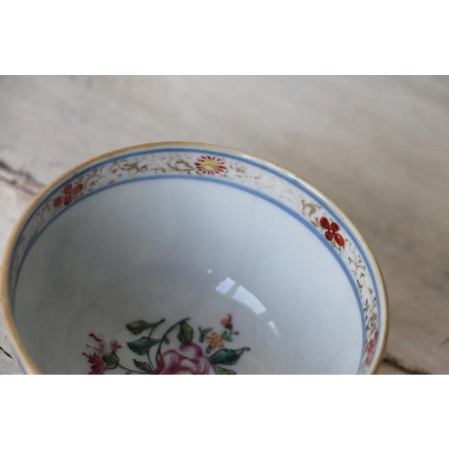 Antique White 18th Century Qianlong Porcelain Bowl Depicting Scenes For Sale - Image 8 of 13
