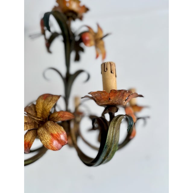 Vintage Italian Florentine Hand-Painted Tole Floral 5-Light Chandelier, 1940s For Sale - Image 9 of 18