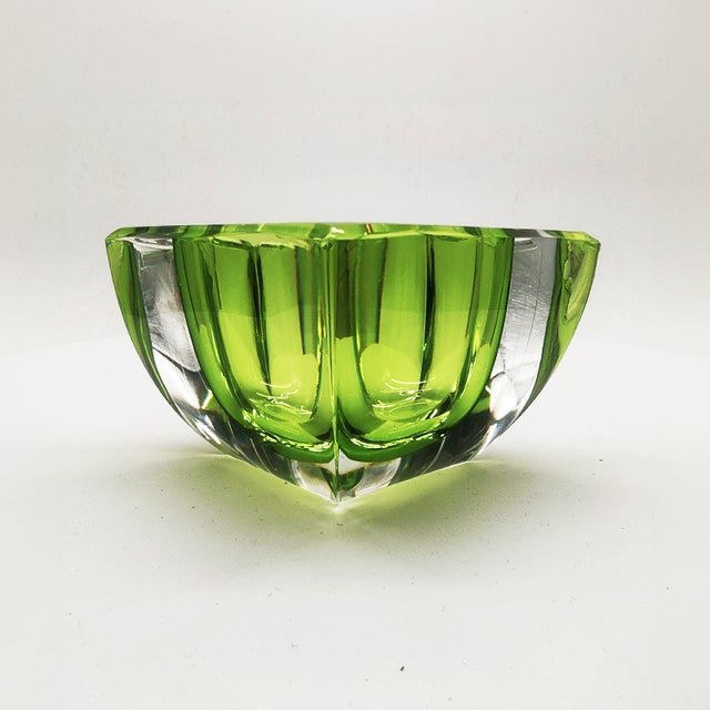 1960s Square Ashtray or Catch-All in Lead Crystal attributed to Val Saint Lambert, Belgium, 1960s For Sale - Image 5 of 12
