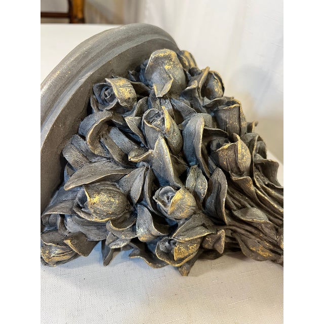 Shabby Chic Vintage Shabby Chic French Grey Wall Bracket With Gilded Rose Bouquet Design For Sale - Image 3 of 11