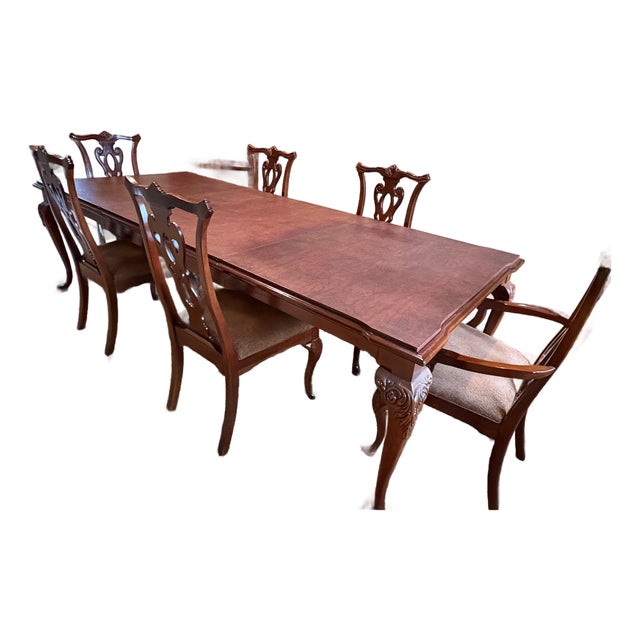Styled After Thomasville Collector's Cherry Dining Table and Chairs For Sale