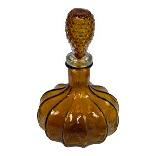 Diamond Star Amber Ribbed Glass Decanter, Vintage For Sale