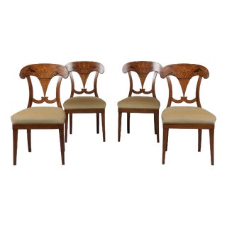 Biedermeier Shovel Chairs in Walnut, 1820s, Set of 4 For Sale