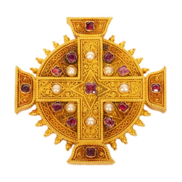 Antique Italian Etruscan Revival 22k Gold Brooch Rubies & Pearls Marchesini 1870 For Sale - Image 10 of 16