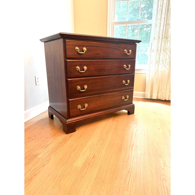 1980s Colonial Walnut Chest of Drawers For Sale In New York - Image 6 of 13