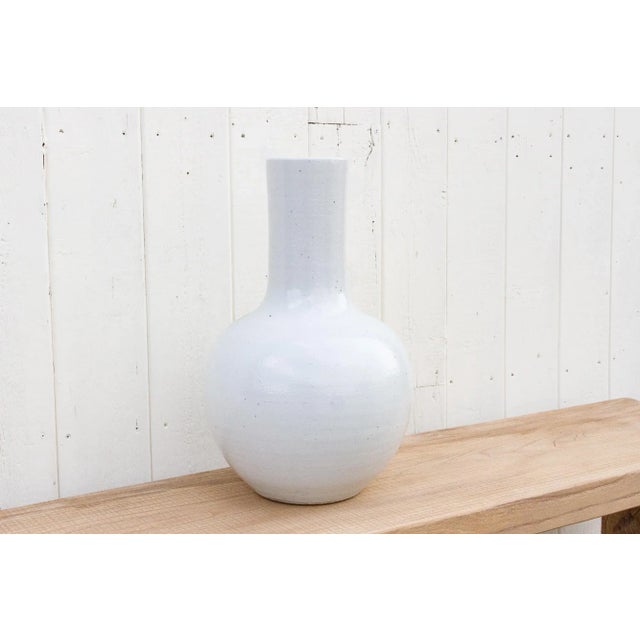 1960s Very Tall Elongated Neck Asian Vase For Sale - Image 5 of 9