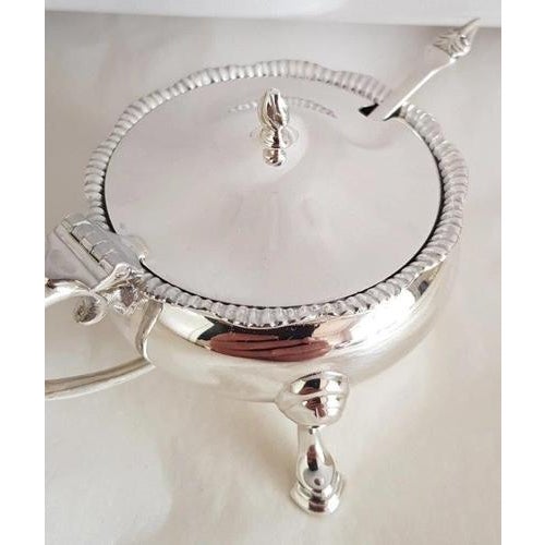 Sterling Silver Mustard Pot and Spoon from Edward Barnard & Sons, London, 1960, Set of 2 For Sale - Image 13 of 18