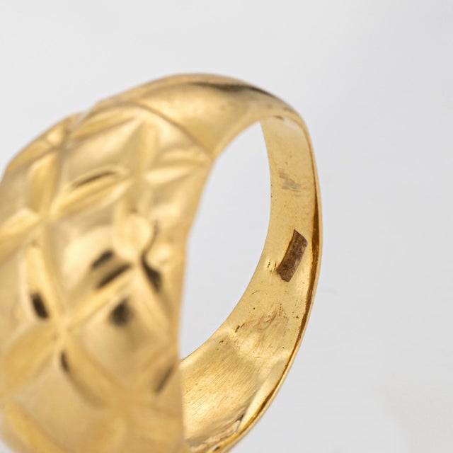Metal Vintage Sculptural Wide Band Ring Sz 6 18k Gold Textured Dome Geometric Jewelry For Sale - Image 7 of 7