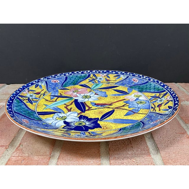 Imari Porcelain Vintage Japanese Ceramic Imari Style Blue & Yellow Round Charger Plate / Serving Platter For Sale - Image 4 of 8