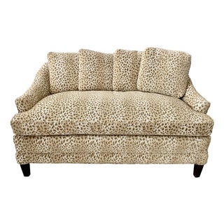 Late 20th Century Luxury Transitional Leopard Print Settee/Sofa Hollywood Regency Style Excellent Condition. For Sale