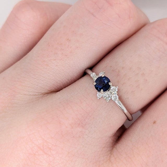 Dainty Ceylon Sapphire Ring W Earth Mined Diamonds in Solid 14k Gold | Rd 4mm For Sale - Image 4 of 10