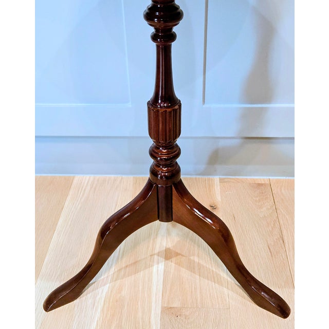 1990s Bombay Company Floral Needlepoint Round Pedestal Accent Table For Sale In Dallas - Image 6 of 10