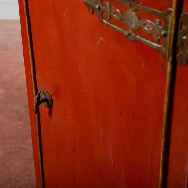 Washbasin Dressing Table in Metal For Sale - Image 9 of 18